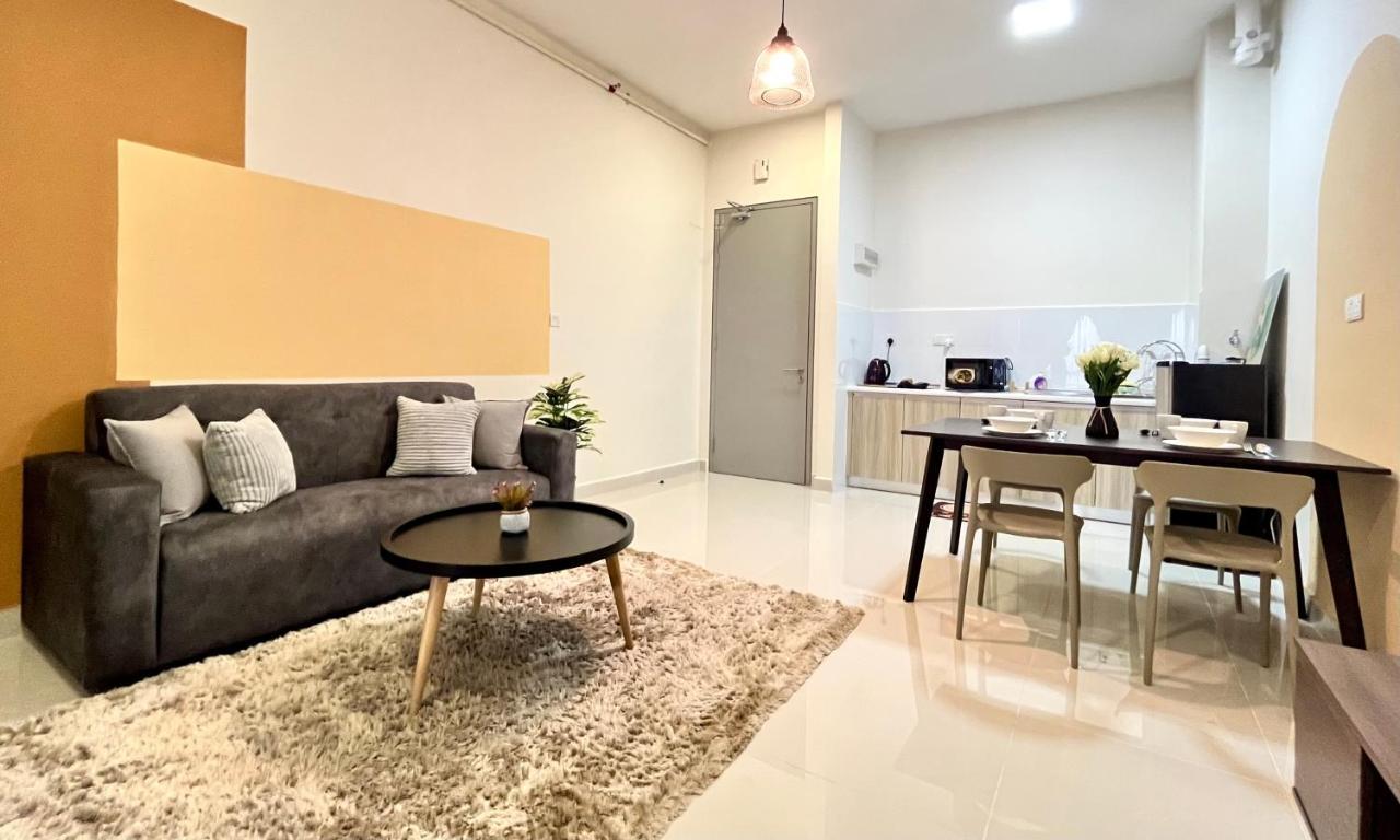 Core Soho Designer Suite @ Klia Sepang Exteriör bild