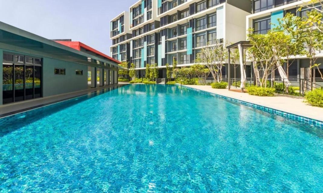 Core Soho Designer Suite @ Klia Sepang Exteriör bild