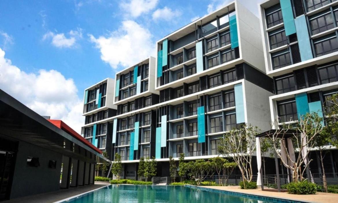 Core Soho Designer Suite @ Klia Sepang Exteriör bild